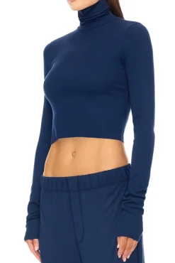 CROPPED FITTED TURTLENECK TOP