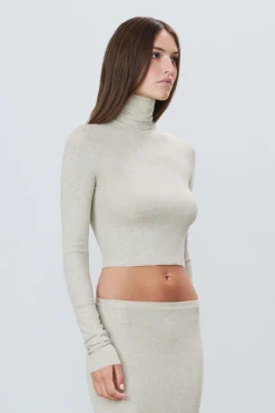 CROPPED FITTED TURTLENECK TOP