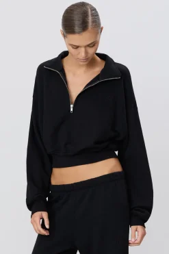 CROPPED HALF-ZIP SWEATSHIRT