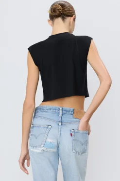 CROPPED MUSCLE TANK