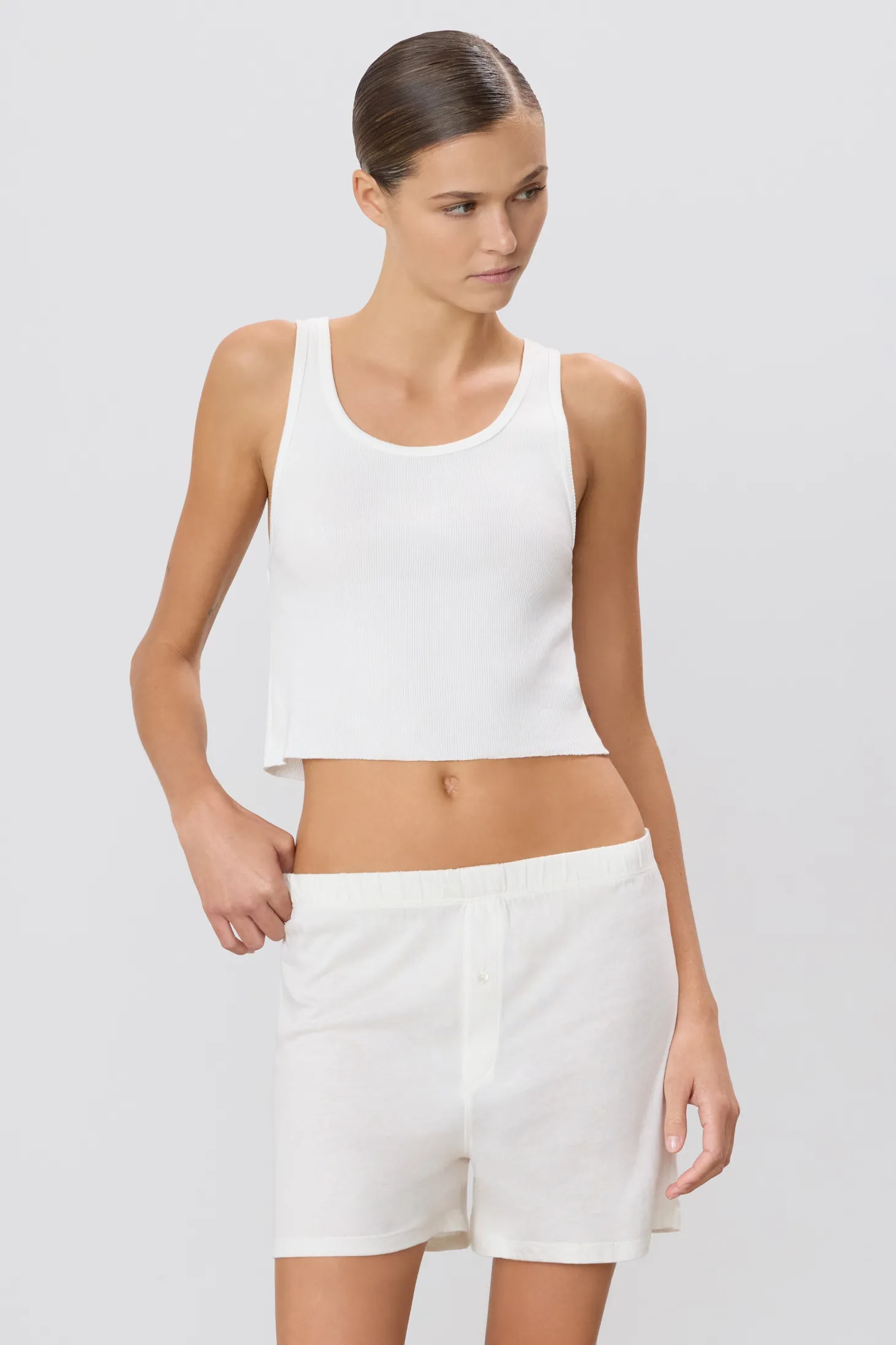 CROPPED SCOOP NECK TANK