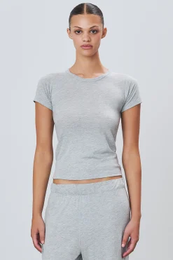 FITTED CREWNECK SHORT SLEEVE T-SHIRT
