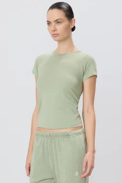FITTED CREWNECK SHORT SLEEVE T-SHIRT