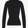 FITTED TURTLENECK TOP