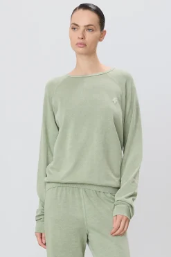 OVERSIZED RAGLAN SWEATSHIRT
