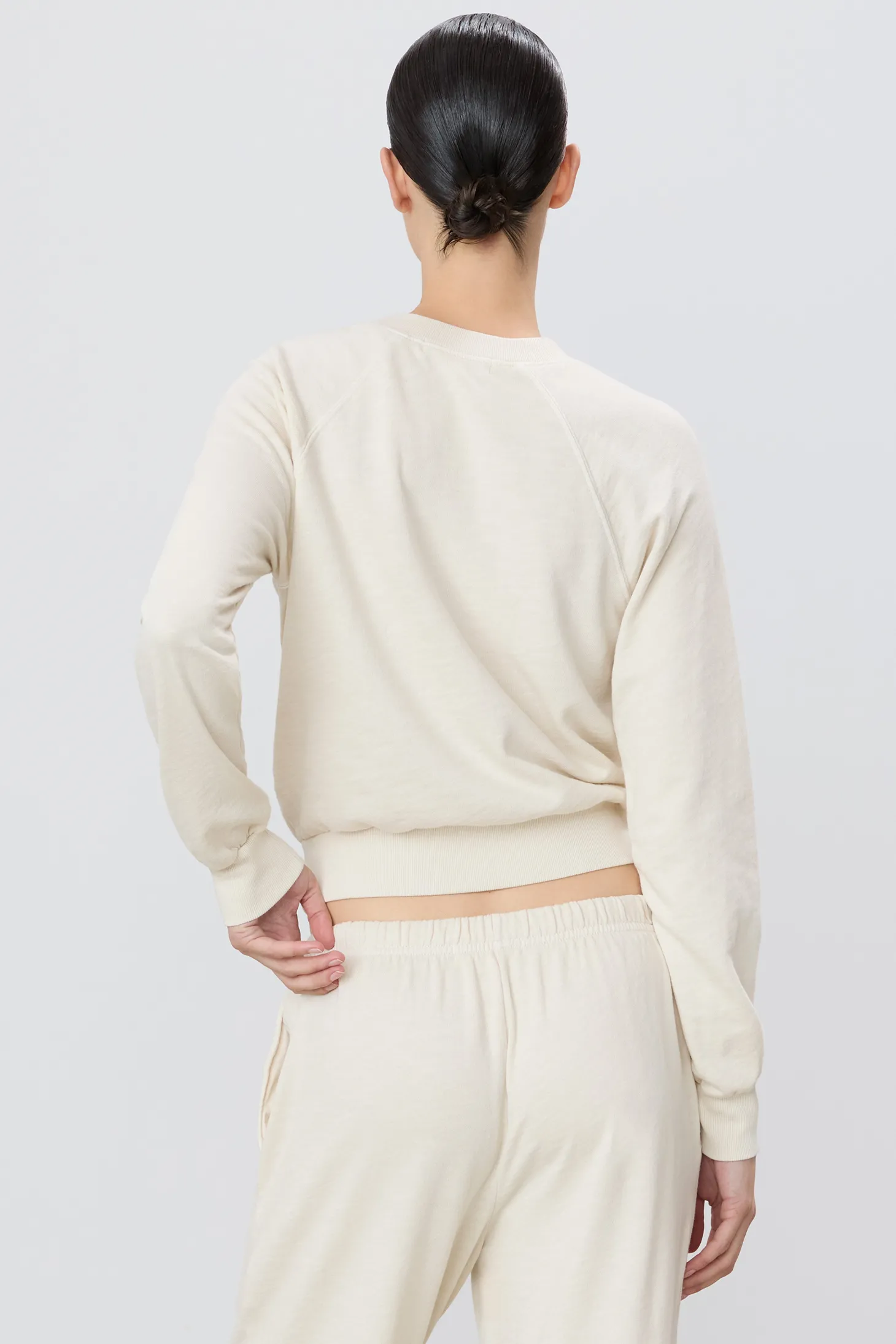 SHRUNKEN RAGLAN SWEATSHIRT