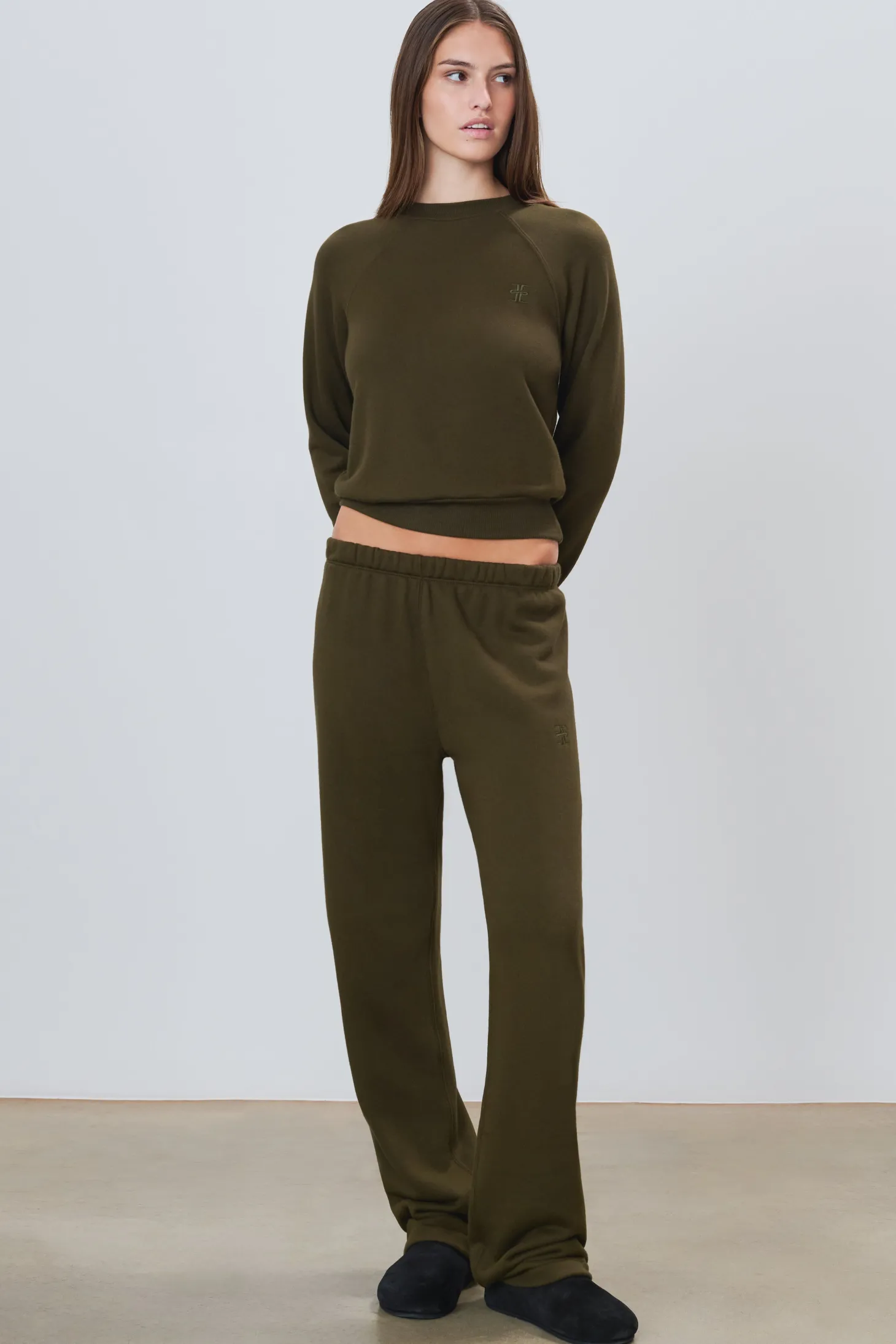 STRAIGHT LEG SWEATPANT