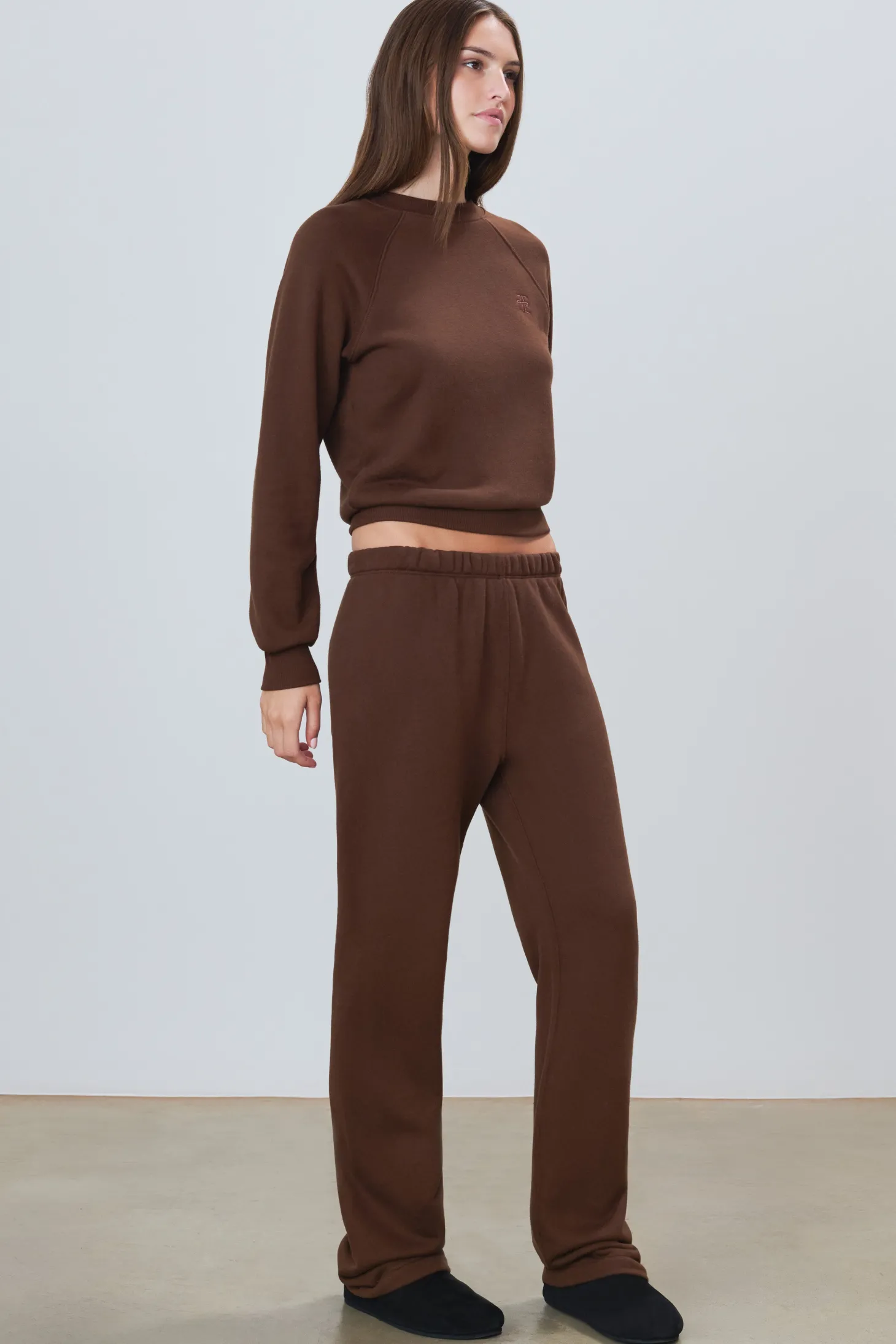 STRAIGHT LEG SWEATPANT