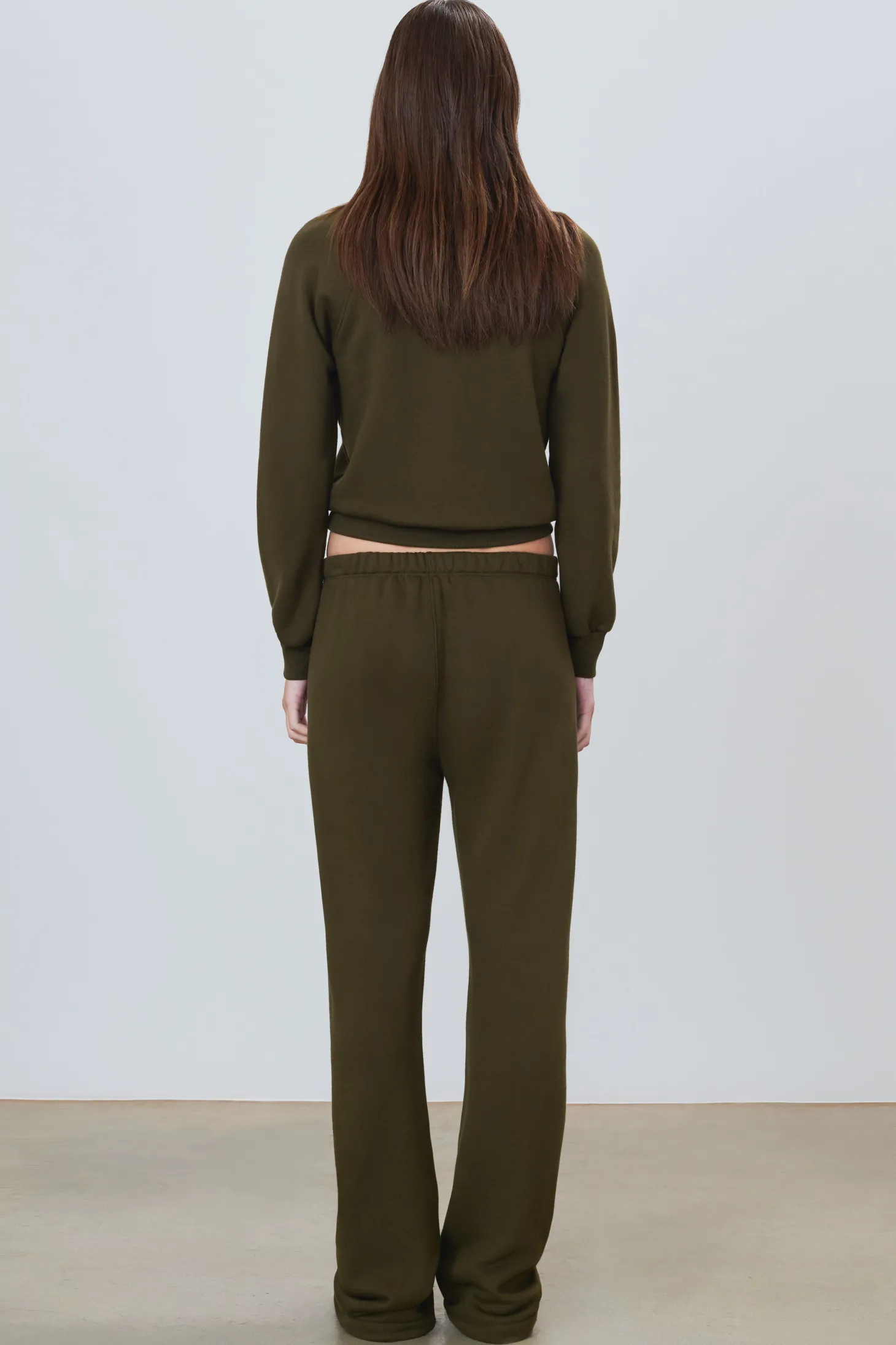 STRAIGHT LEG SWEATPANT
