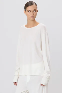 The Long Sleeve Boyfriend Tee by Éterne